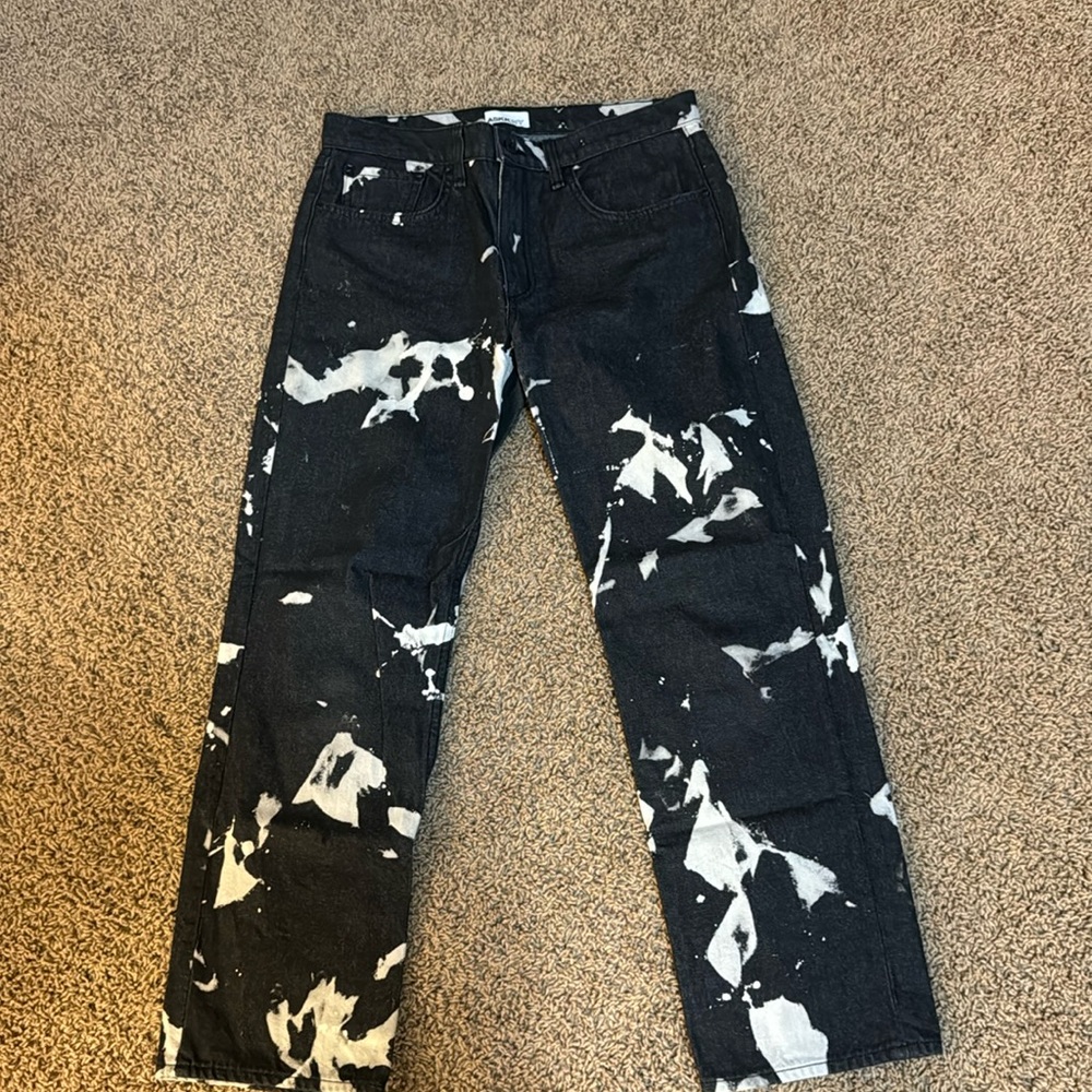 ASKKNY jeans.